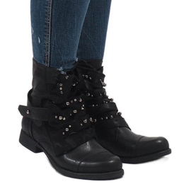 Ghete izolate negre cu lacuri F1610 negru 2