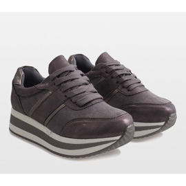 Adidași gri pe platforma 99-09 5