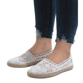 Adidași din dantelă albă JX57P 1 Adidași din dantelă albă JX57P 1