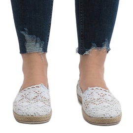 Adidași din dantelă albă JX57P 2 Adidași din dantelă albă JX57P 2