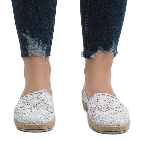 Adidași din dantelă albă JX57P 2 Adidași din dantelă albă JX57P 2