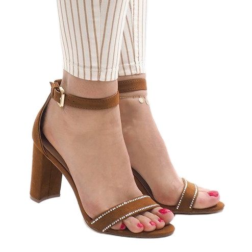 Sandale cămilă pe stâlpul A8020 maro 1
