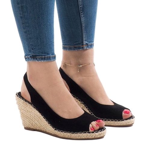 2894. Sandale cu toc negru 1