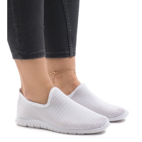 Pantofi sport albi 909-17 1