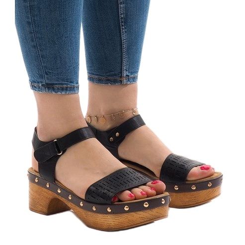 Sandale negre pe platforma FM4142 negru 1