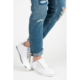 Adidași albi cu hologramă 2