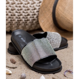 Bestelle Papuci din cauciuc cu zirconiu cubic negru 1