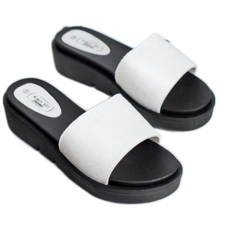 SHELOVET Sandale cu pană alb 1