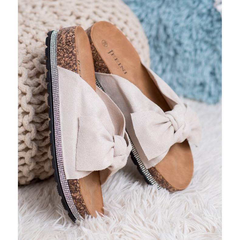 SHELOVET Papuci din piele intoarsa cu cristale bej 2