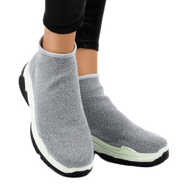 Pantofi sport gri cu bandă elastică LA33P 2 Pantofi sport gri cu bandă elastică LA33P 2