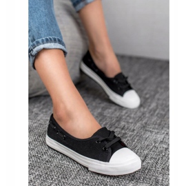 J. Star Adidași scăpați cu stil negru 1 J. Star Adidași scăpați cu stil negru 1