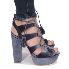 Sandale gri pe un post din velur One Love 1