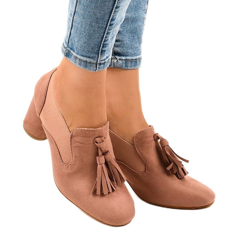 Pompe din piele de căprioară roz pe stâlpul LL-97P 1