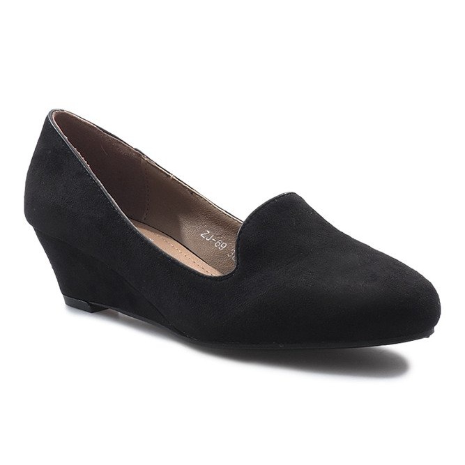 Pompă neagră de la Lordsy Malvine negru 2