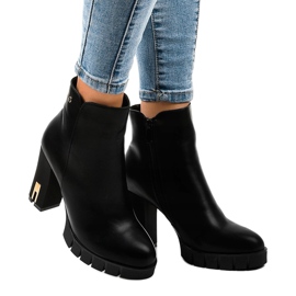 Ghete negre cu fermoar HX16041-46 negru 1