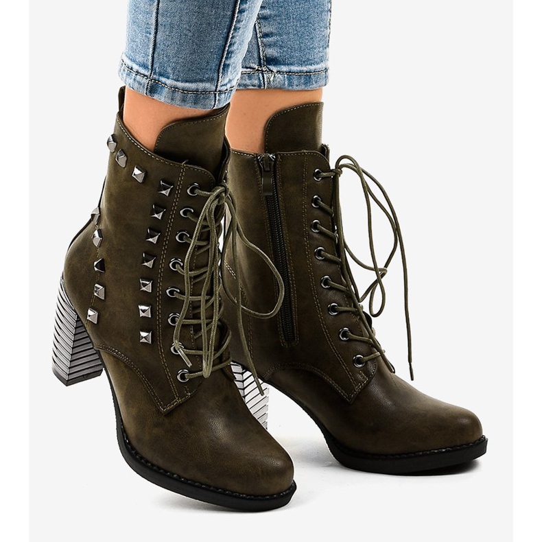 Botine verzi cu știfturi F117 verde 2