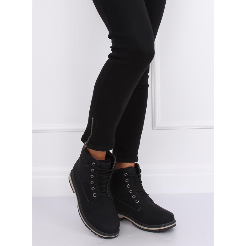 Ghete negre din lemn izolate W19-42 Negre negru 2