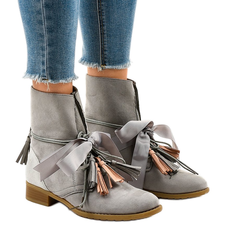 Cizme plate cenușii legate cu franjuri A-226 gri 1