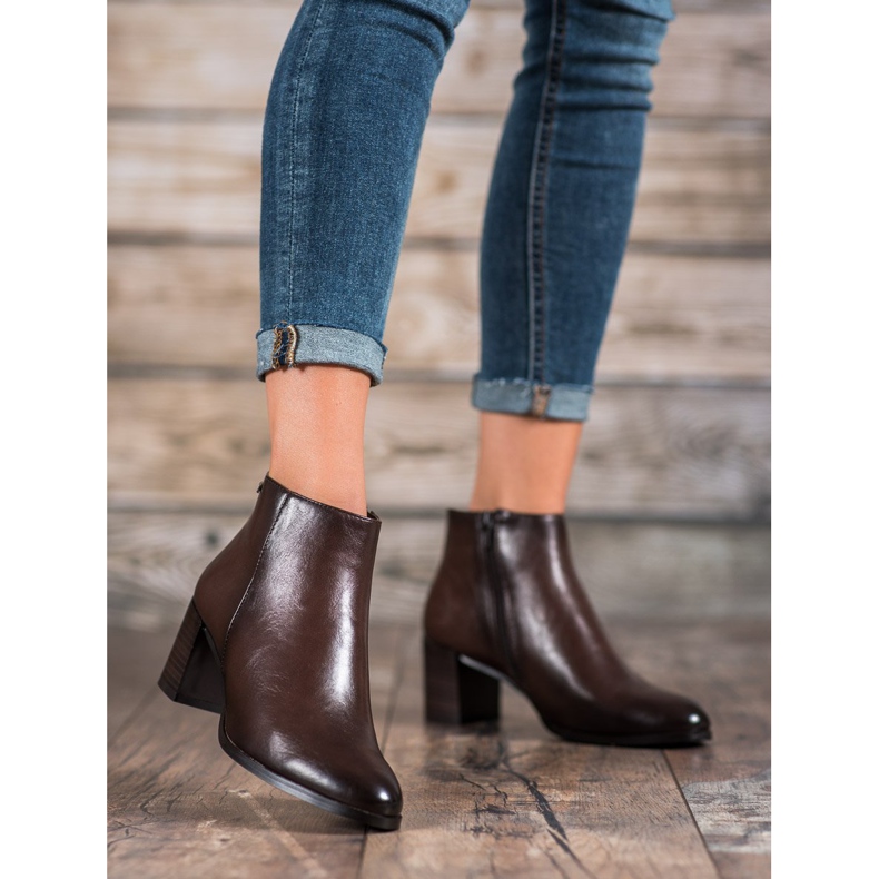 Boots On A Post VINCEZA maro 1