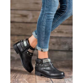 Forever Folie Cizme cu pietre de stras negru 1 Forever Folie Cizme cu pietre de stras negru 1