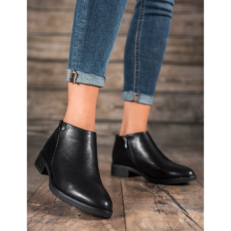 M.Daszyński Cizme cu toc plat negru 1