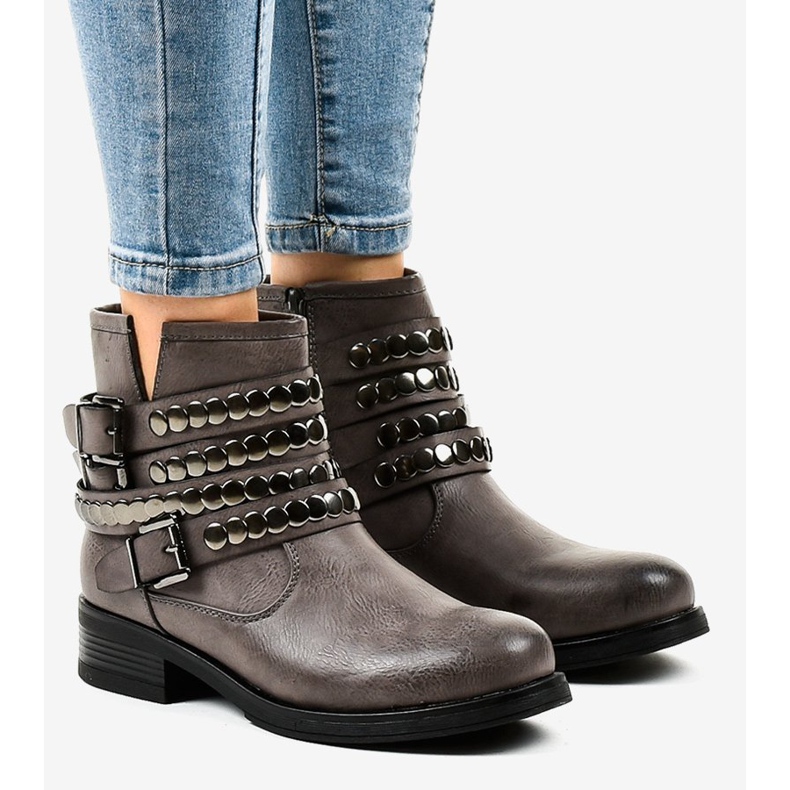 Cizme de damă gri izolate plate F1608 1