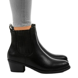 Ghete negre pe post TX-3200 negru 2