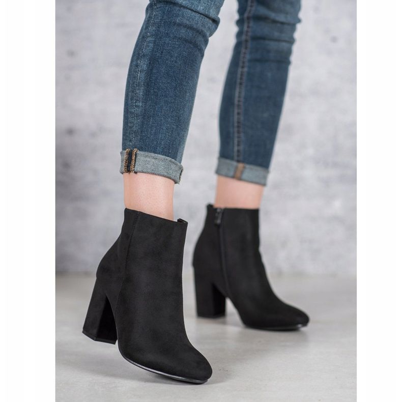 Ghete sexy VINCEZA negru 1