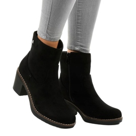 Tocuri înalte din piele de căprioară negre 8B852 negru 1