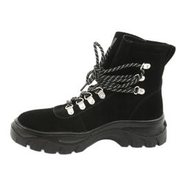 Capcanii negri l-au legat pe Sergio Leone TR729 negru 3