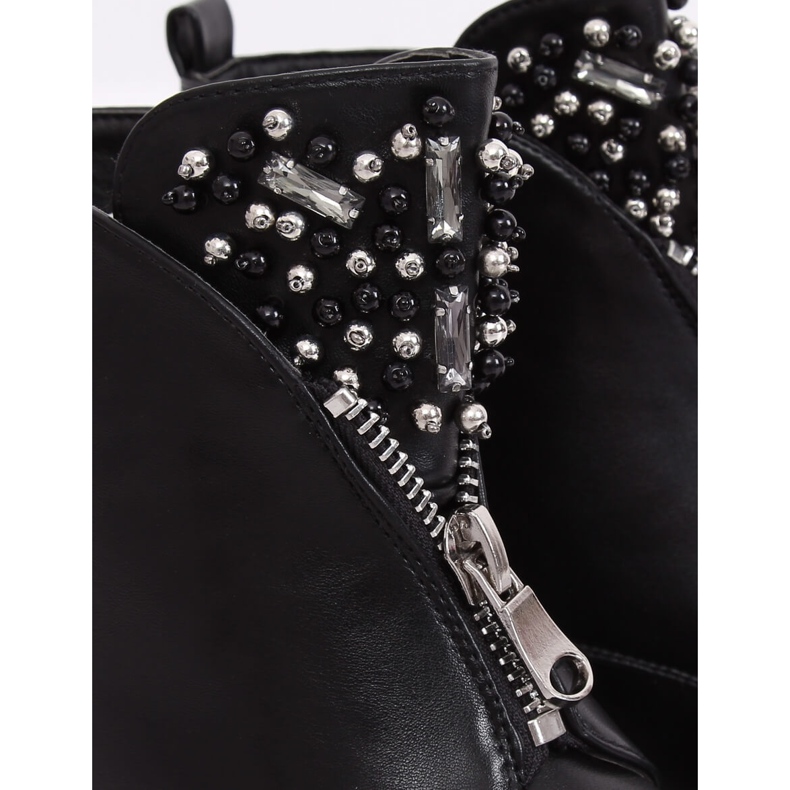 Cizme negre de damă pe protector negru BK-37 Negru 2