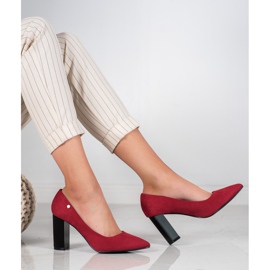 Goodin Pompe din piele de căprioară pe un stâlp roșu 1