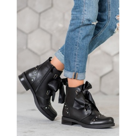 Bestelle Cizme legate de panglică negru 1