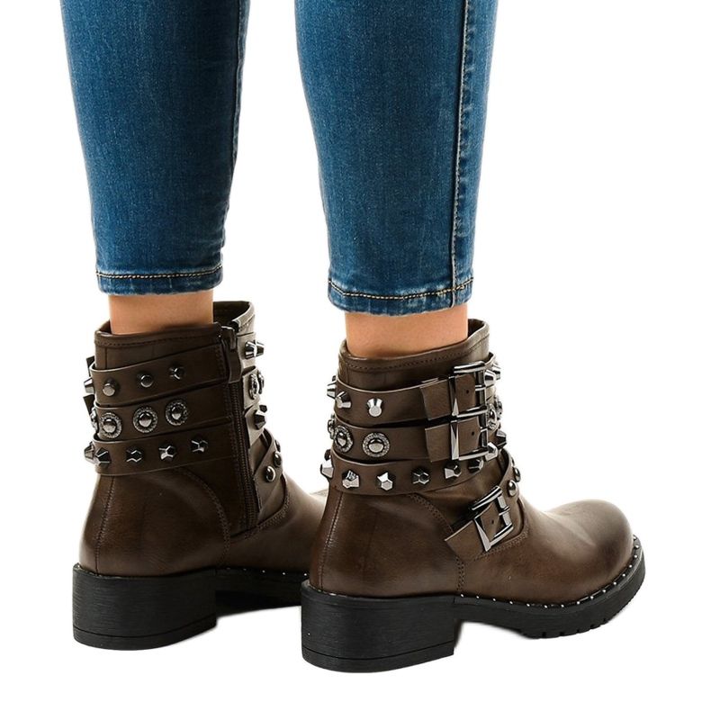 Ghete izolate maro 77-8 verde 2 Ghete izolate maro 77-8 verde 2