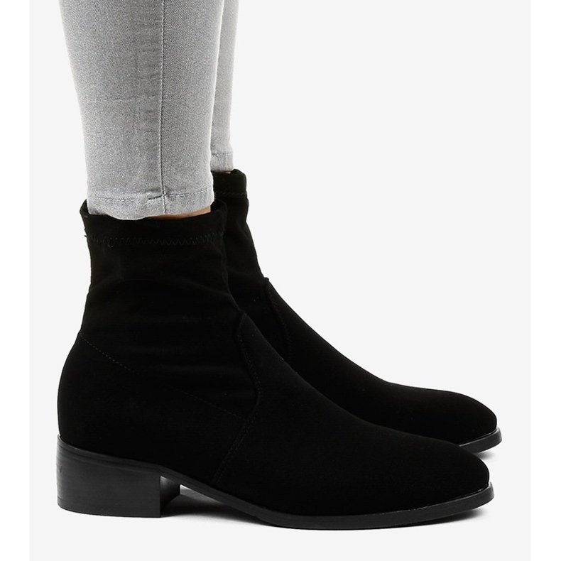 Cizme negre plate pentru femei, izolate CN877 negru 2 Cizme negre plate pentru femei, izolate CN877 negru 2