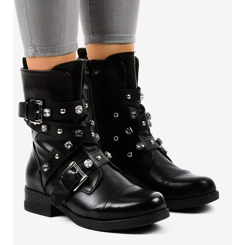 Ghete negre cu izolație înaltă, decorate cu 88093 negru 1 Ghete negre cu izolație înaltă, decorate cu 88093 negru 1