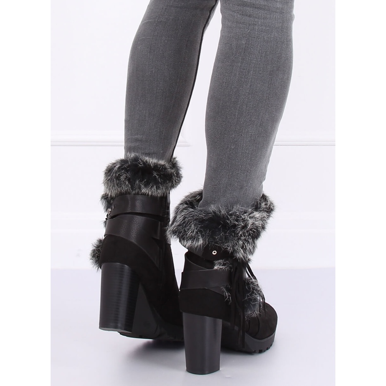 Cizme negre cu toc înalt cu blană SP05 Negru 1