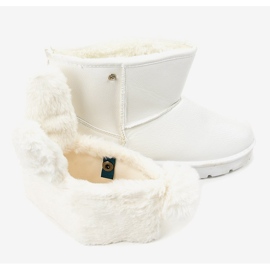 Cizme Eskimo izolate albe NB137 4