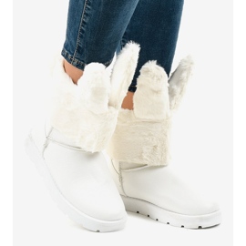 Cizme Eskimo izolate albe NB137 2