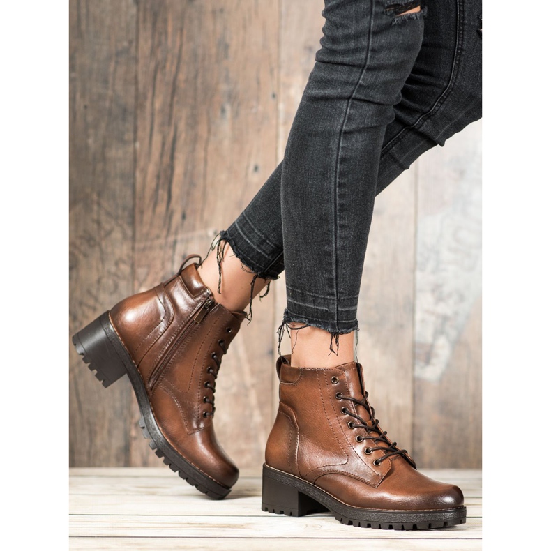 Filippo Trappers On The Platform maro 2