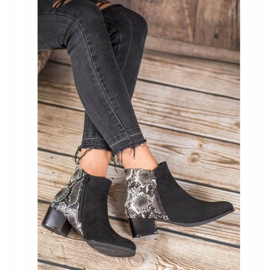 Kylie Cizme cu imprimeu șarpe negru 1 Kylie Cizme cu imprimeu șarpe negru 1