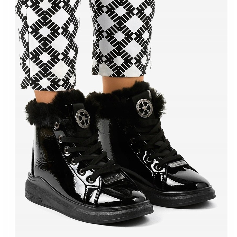 Adidași cald negri lăcuți TL135-6 negru 1