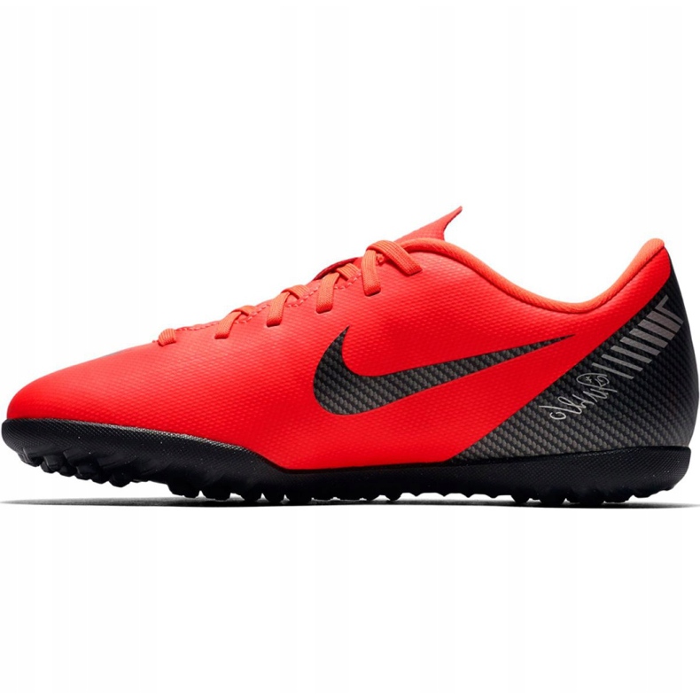 Pantof de fotbal Nike Mercurial Vapor X 12 Club Gs CR7 Tf Jr AJ3106 600 multicolor roșu 1