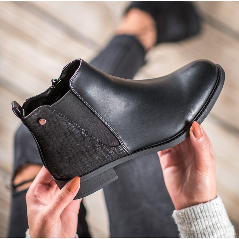 SHELOVET Ghete negre pe fermoar negru 1 SHELOVET Ghete negre pe fermoar negru 1