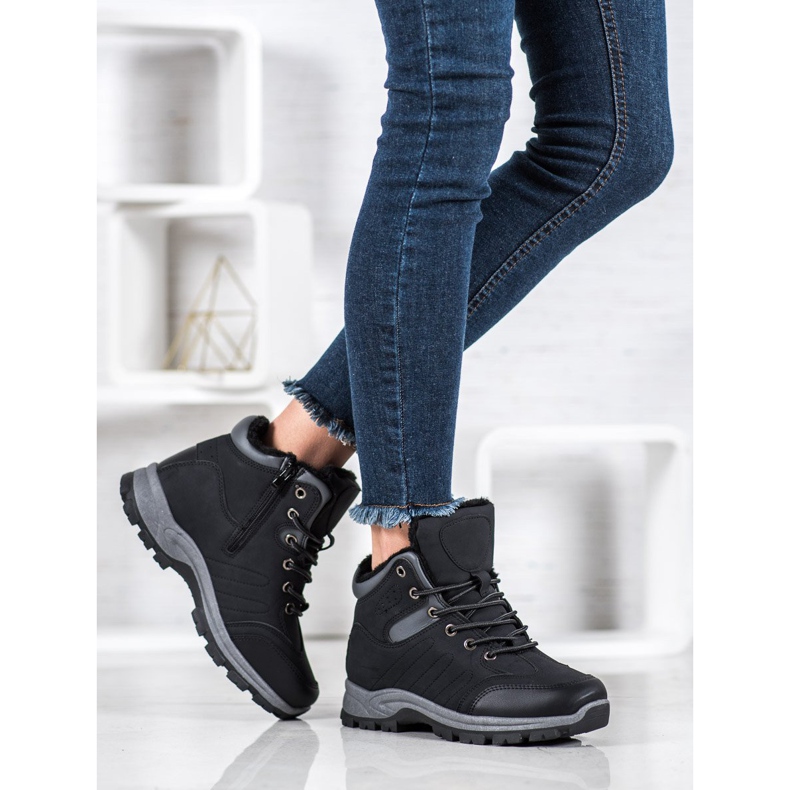 SHELOVET Trappers sportivi izolați negru 1 SHELOVET Trappers sportivi izolați negru 1