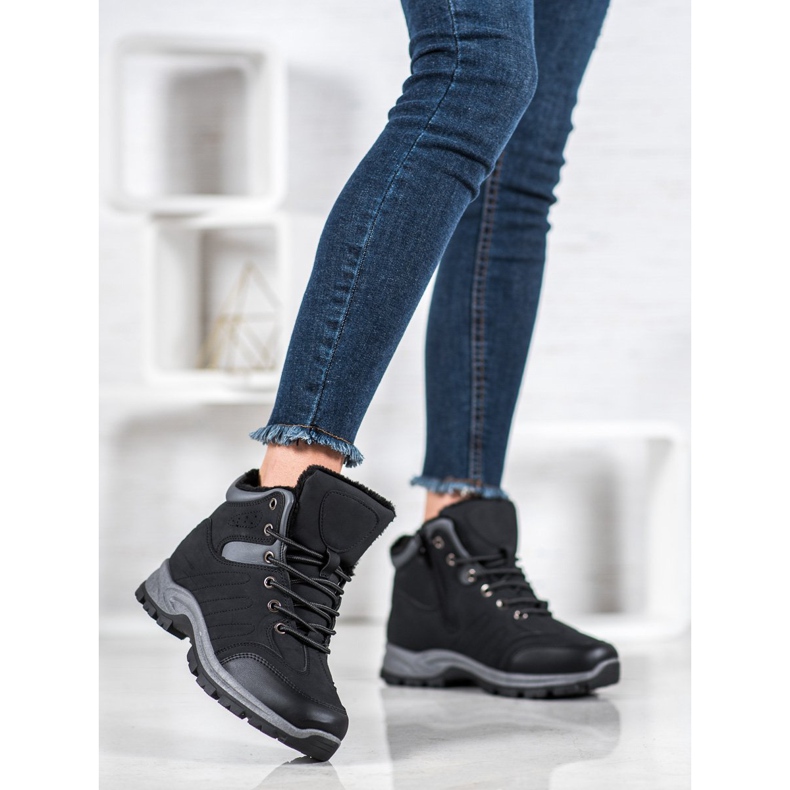 SHELOVET Trappers sportivi izolați negru 2 SHELOVET Trappers sportivi izolați negru 2