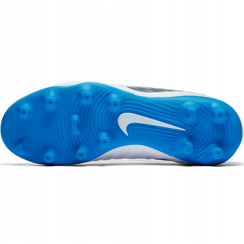 Pantofi de fotbal Nike Tiempo Legend 7 Club Fg Jr AH7255 107 multicolor alb 2