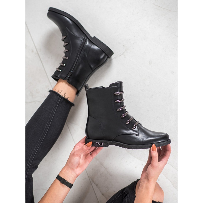 Muncitori eleganți VINCEZA negru 1