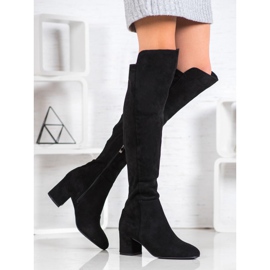 SHELOVET Cizme pe un stâlp negru 1