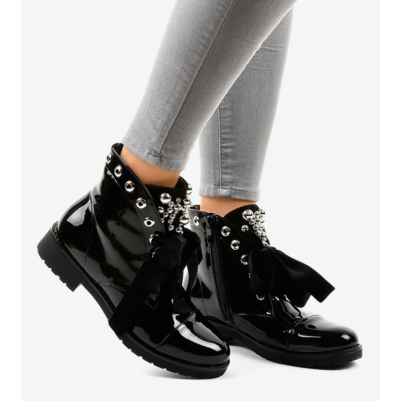 Ghete izolate lacate negre A3320EA negru 2 Ghete izolate lacate negre A3320EA negru 2